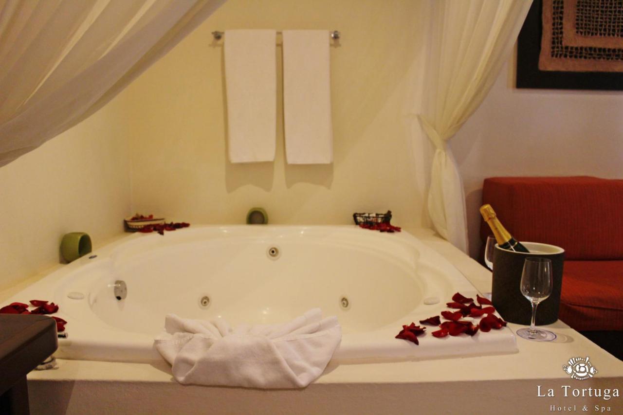La Tortuga Hotel & Spa