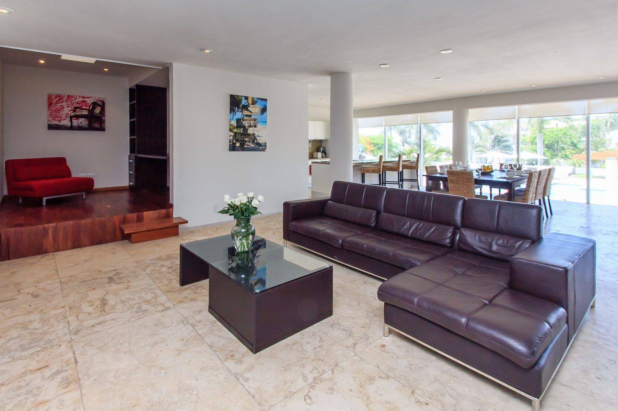 Magia Beachside Apartment by Bvr