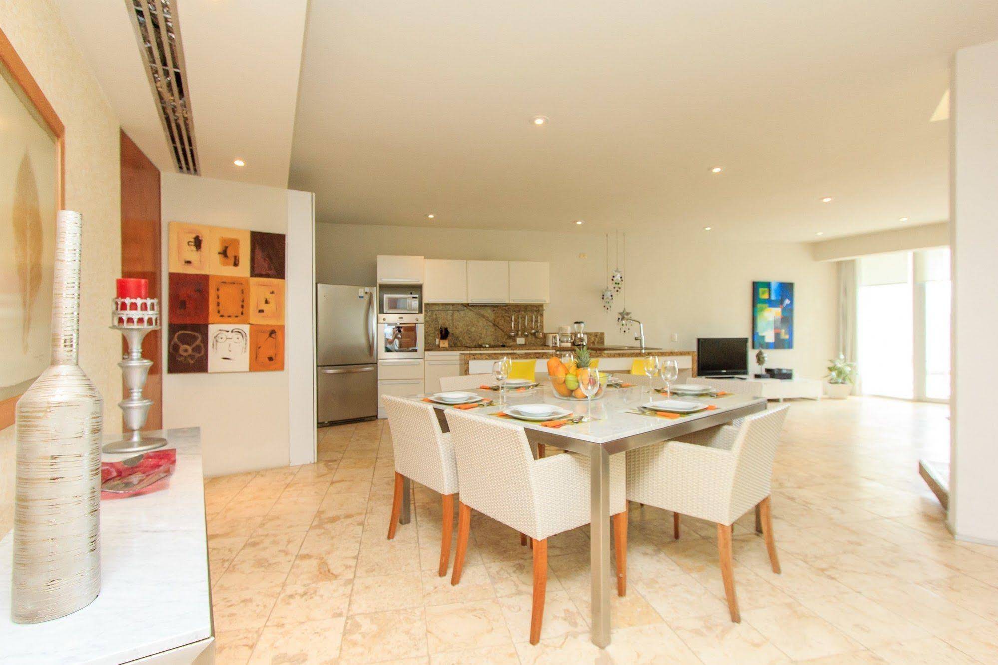 Magia Beachside Apartment by Bvr