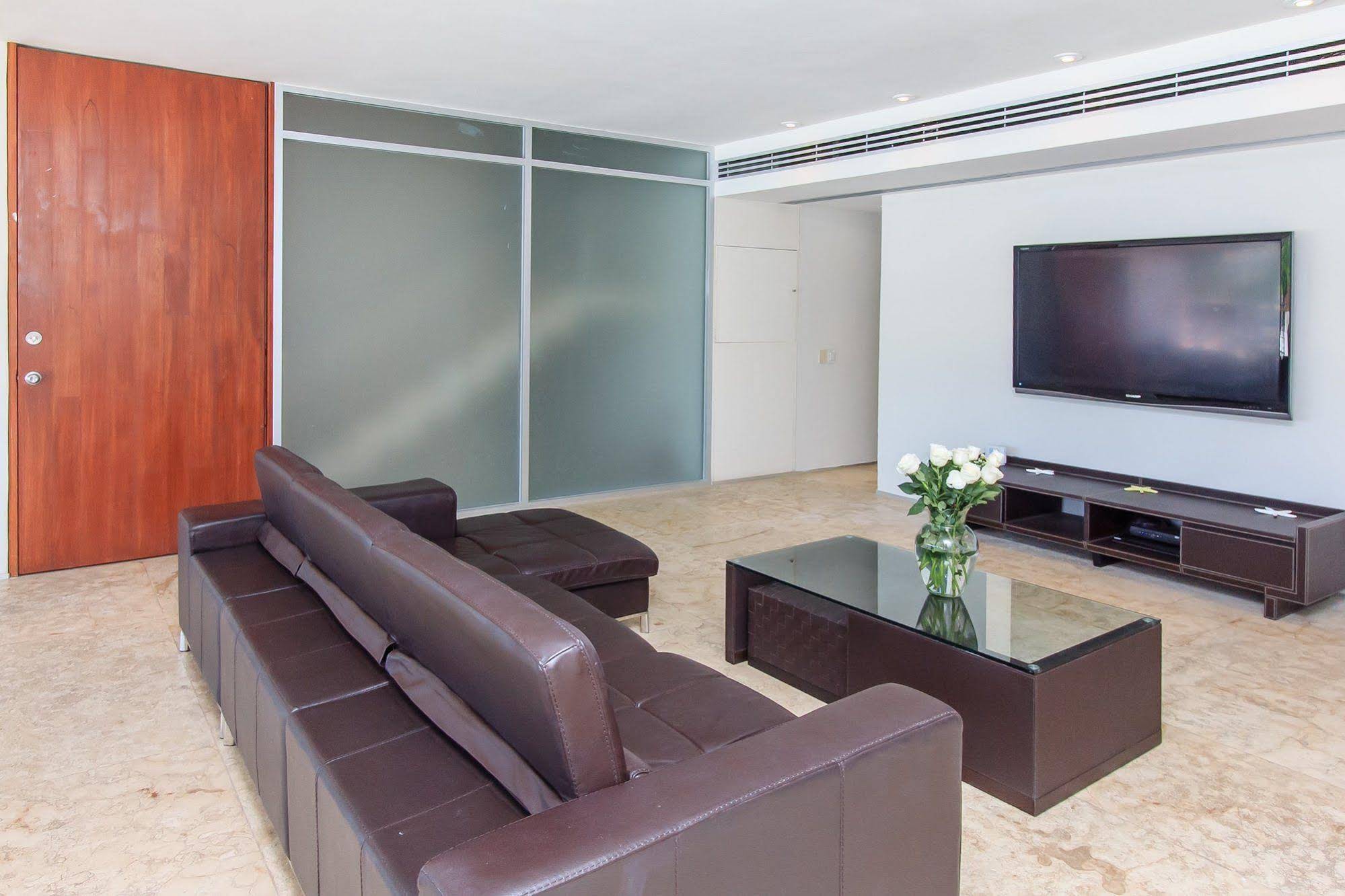 Magia Beachside Apartment by Bvr