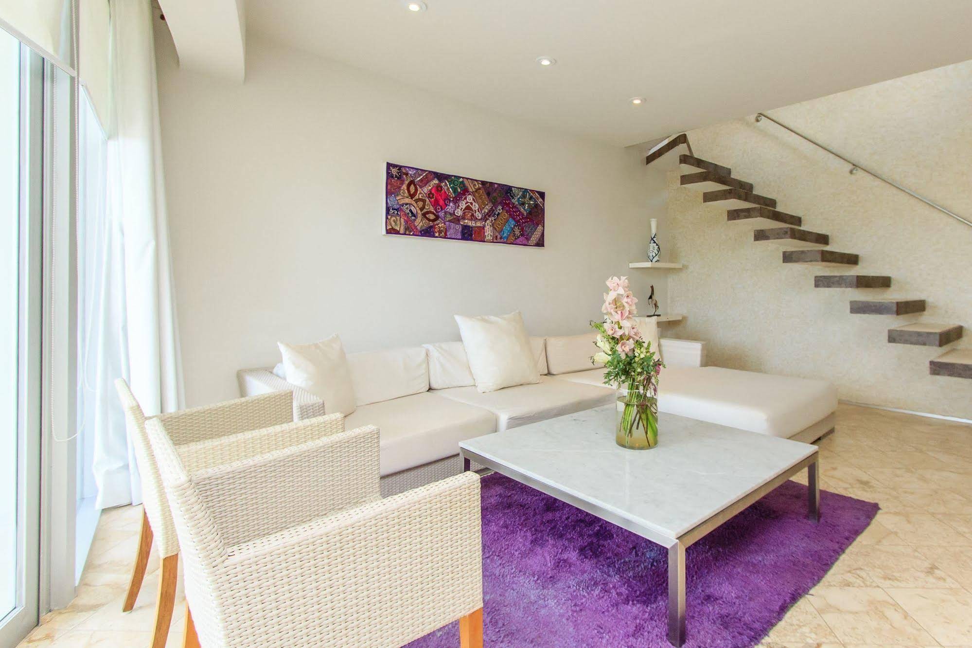Magia Beachside Condo Hotel