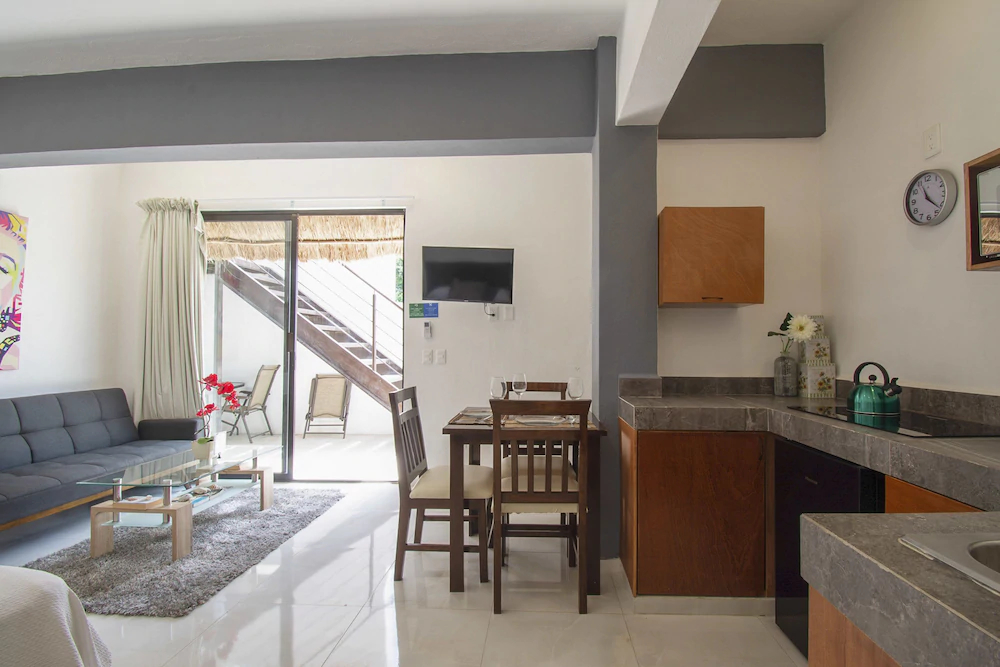 Maui Suites