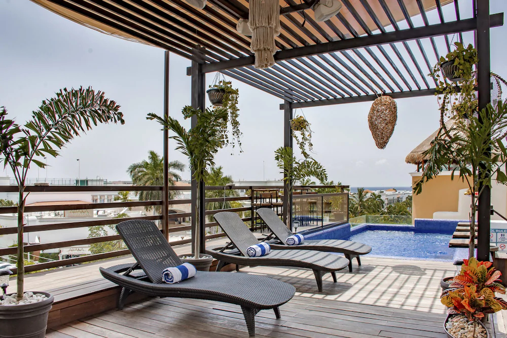 Maui Suites