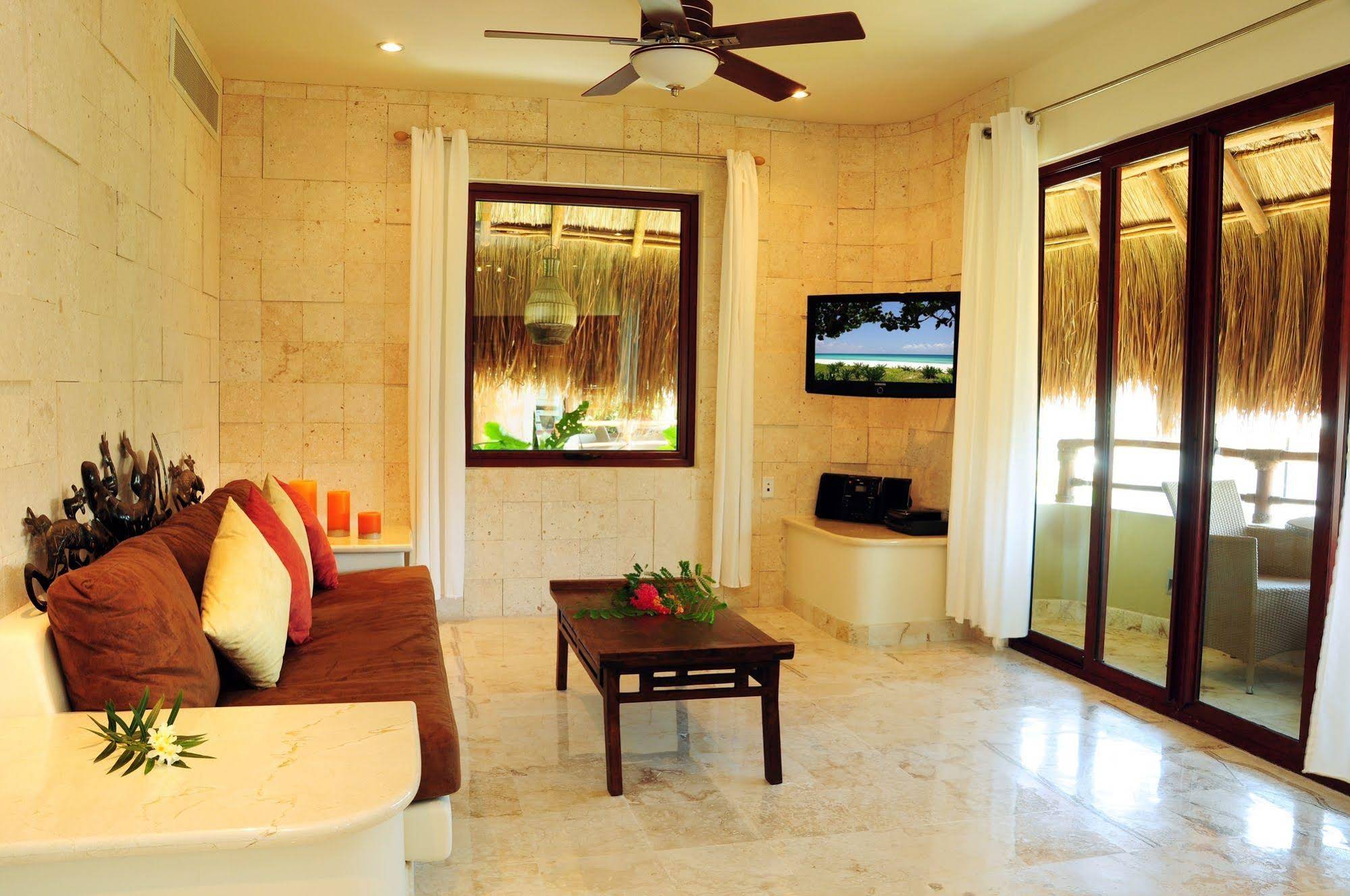 Maya Villa Condo Hotel & Beach Club