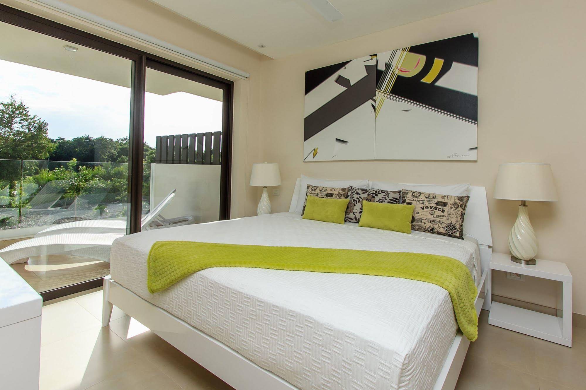Golfers' Paradise at Nick Price Residences!