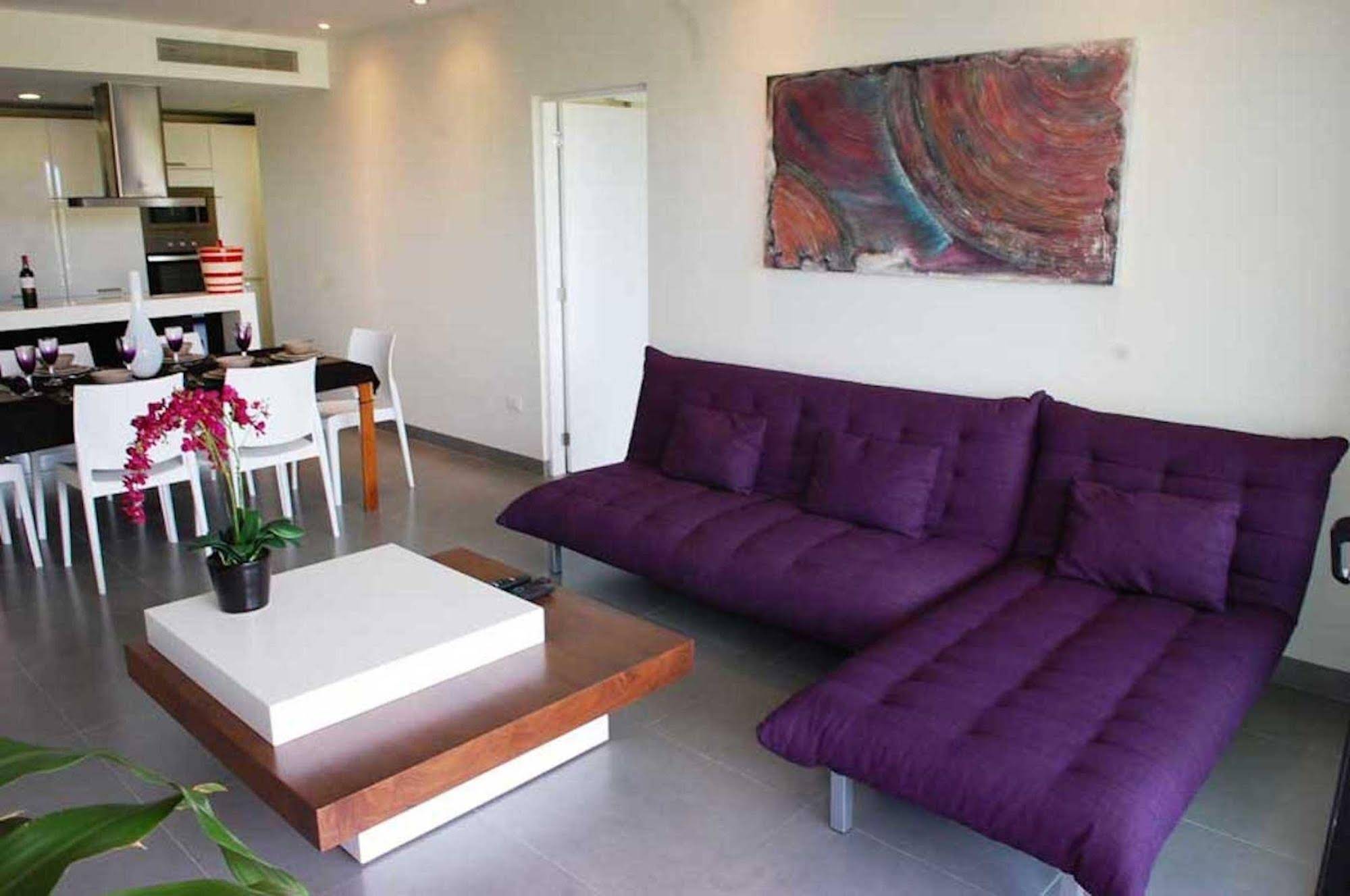 Golfers' Paradise at Nick Price Residences!