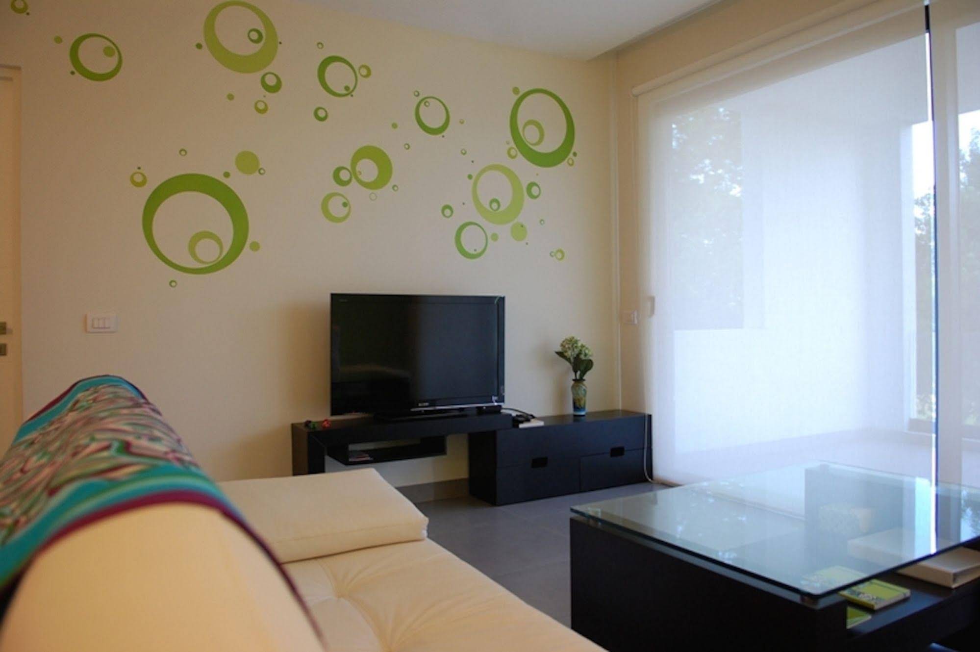 Golfers' Paradise at Nick Price Residences!