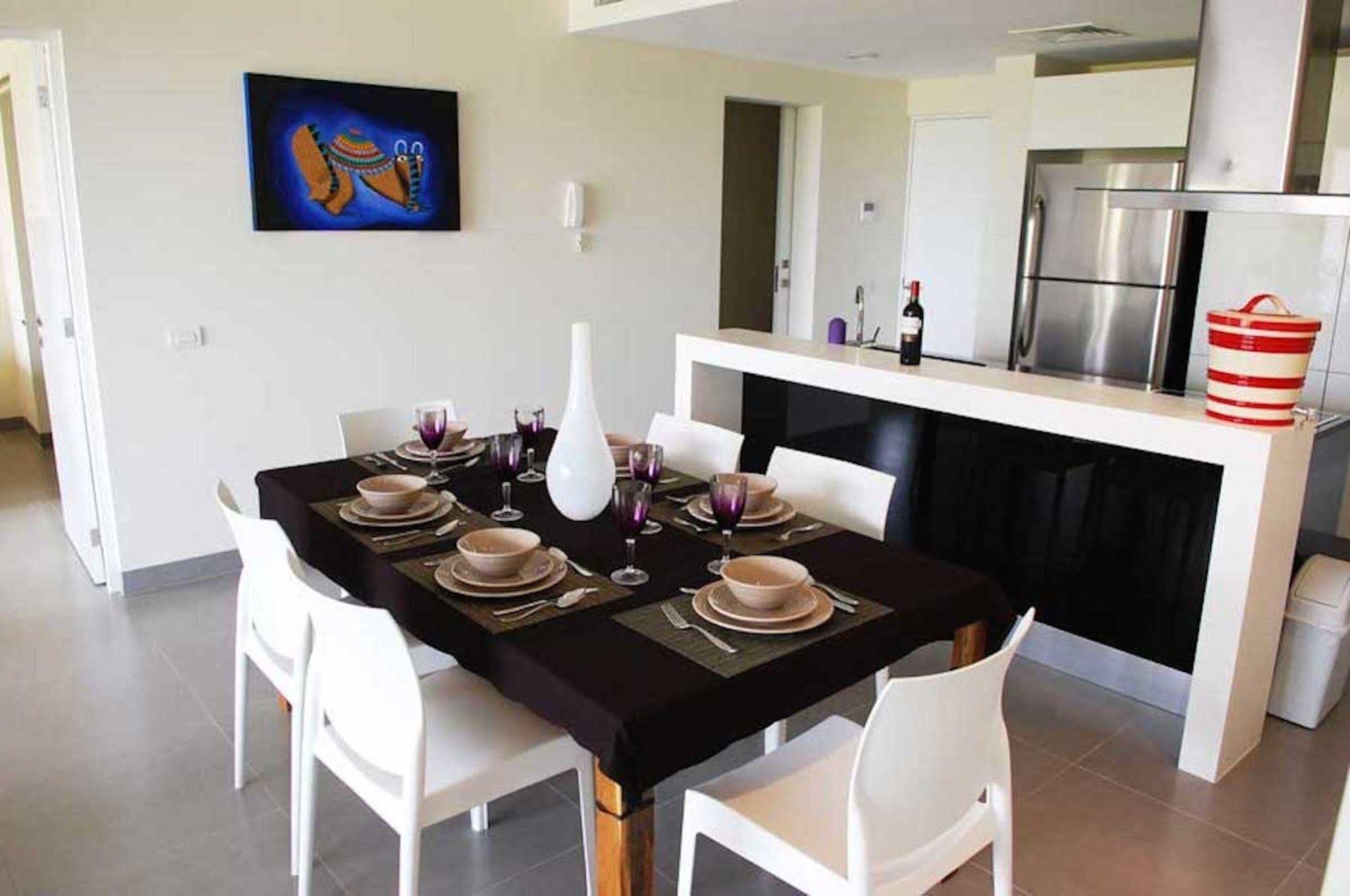 Golfers' Paradise at Nick Price Residences!