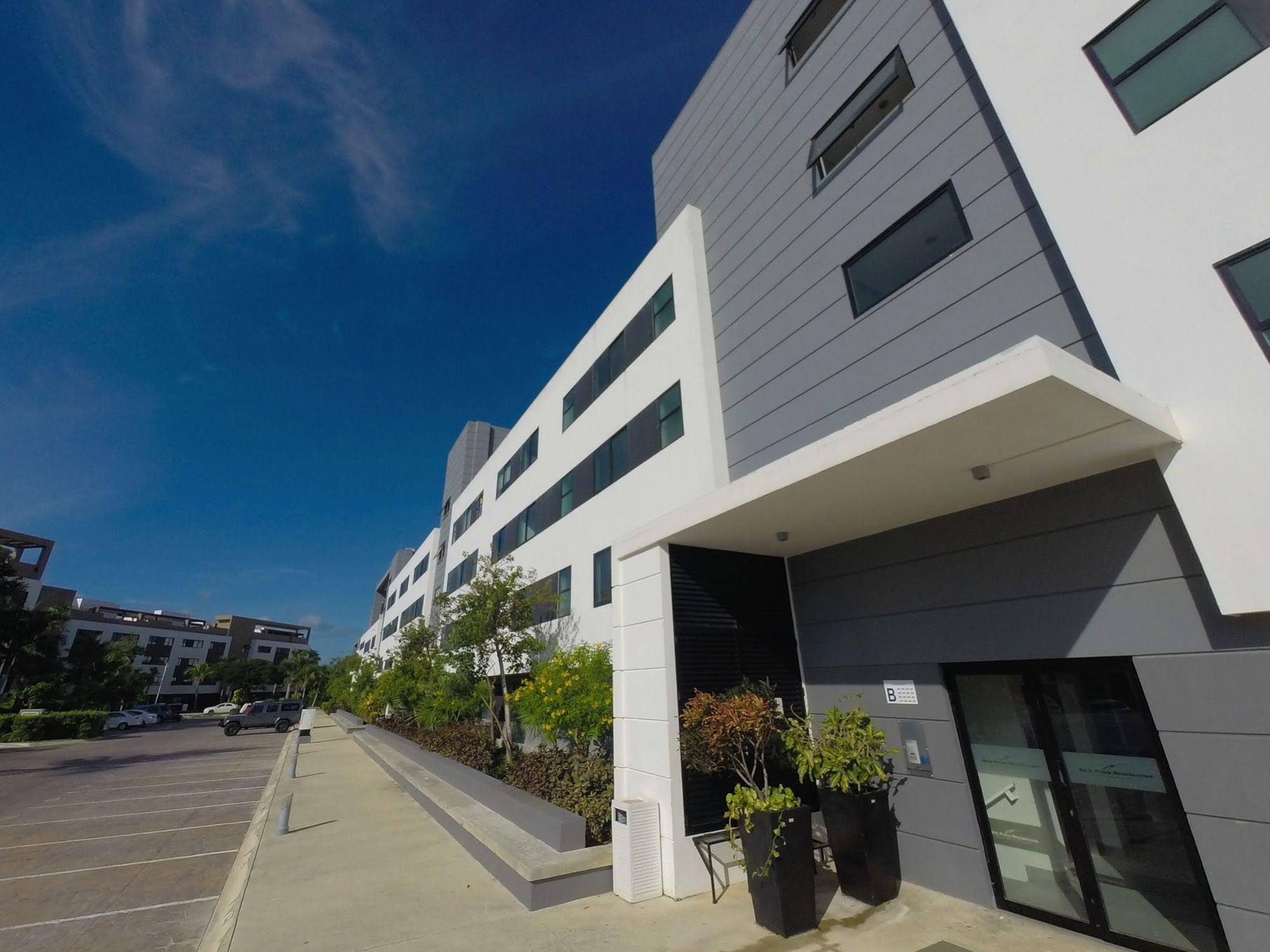 Nick Price Residences