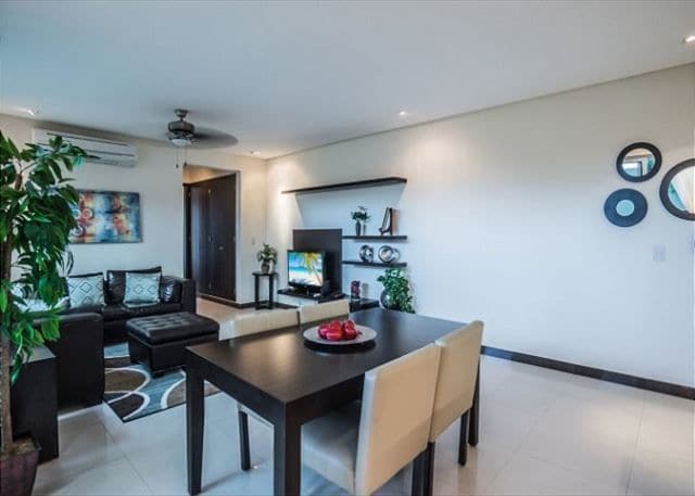 Oasis12 by Sea Side
