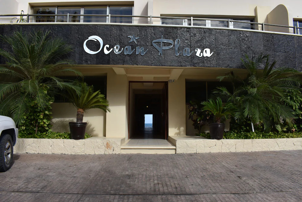 Ocean Plaza by Praia