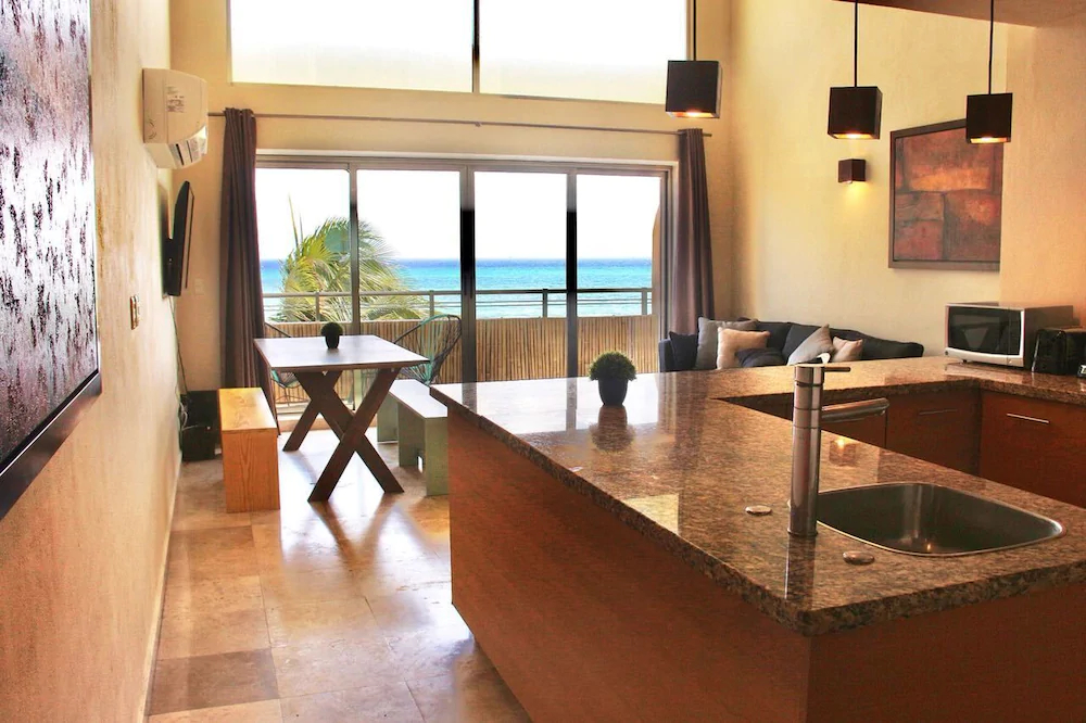 Ocean Plaza by Praia
