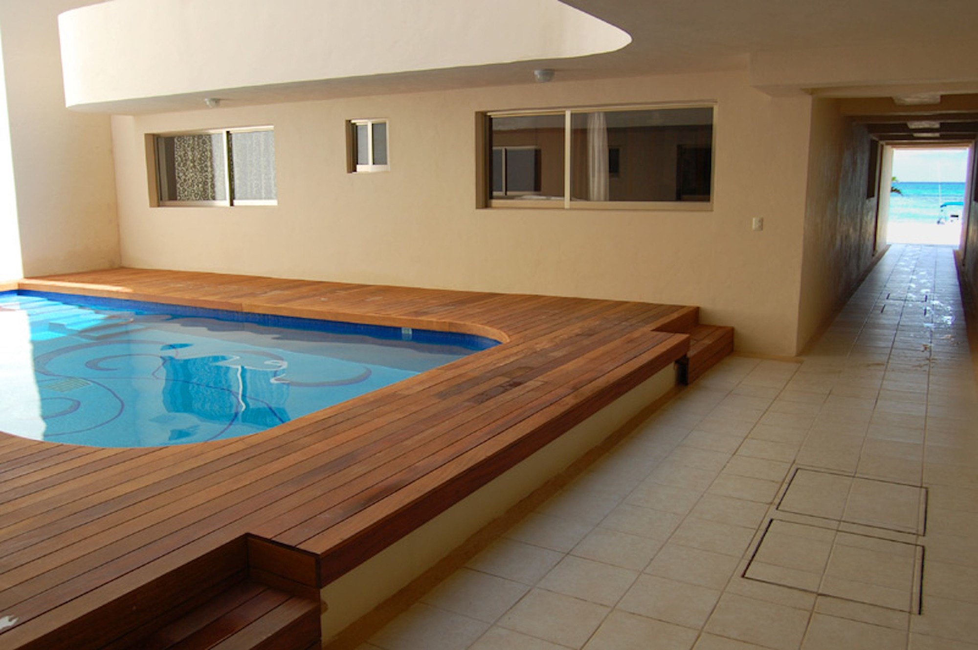 Ocean Plaza