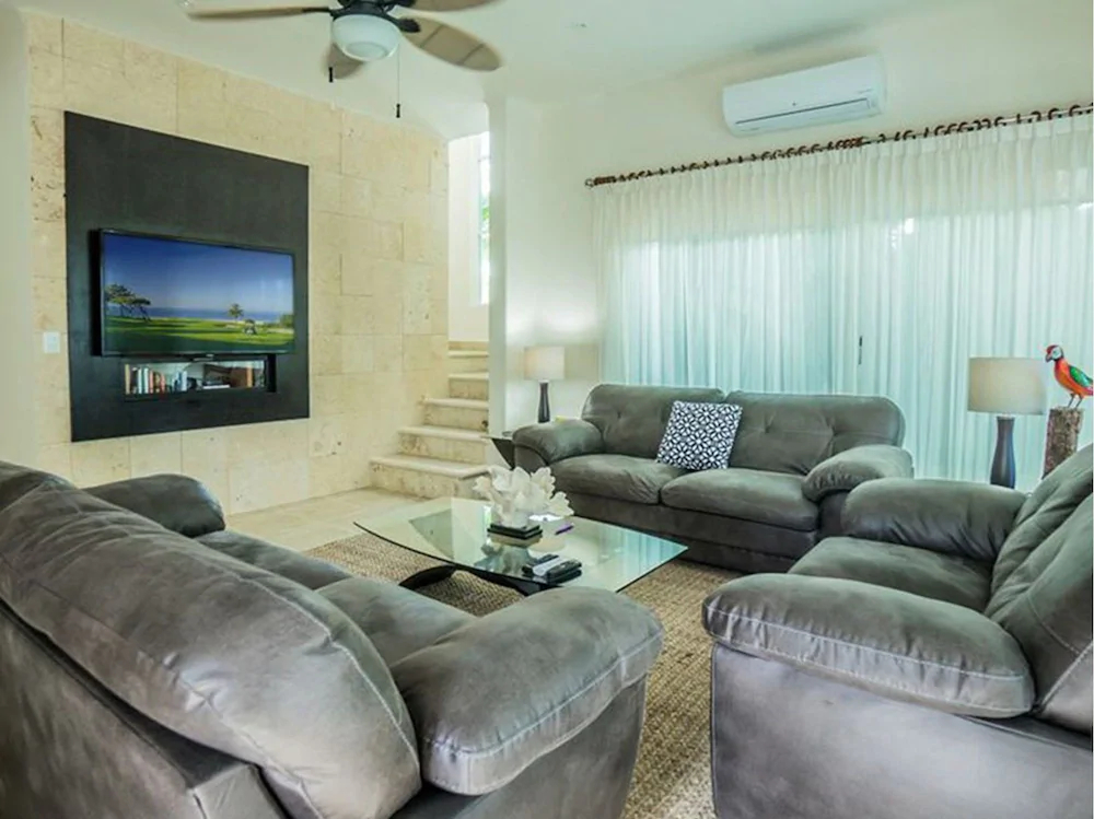 Paraiso Villa by ChezPlaya