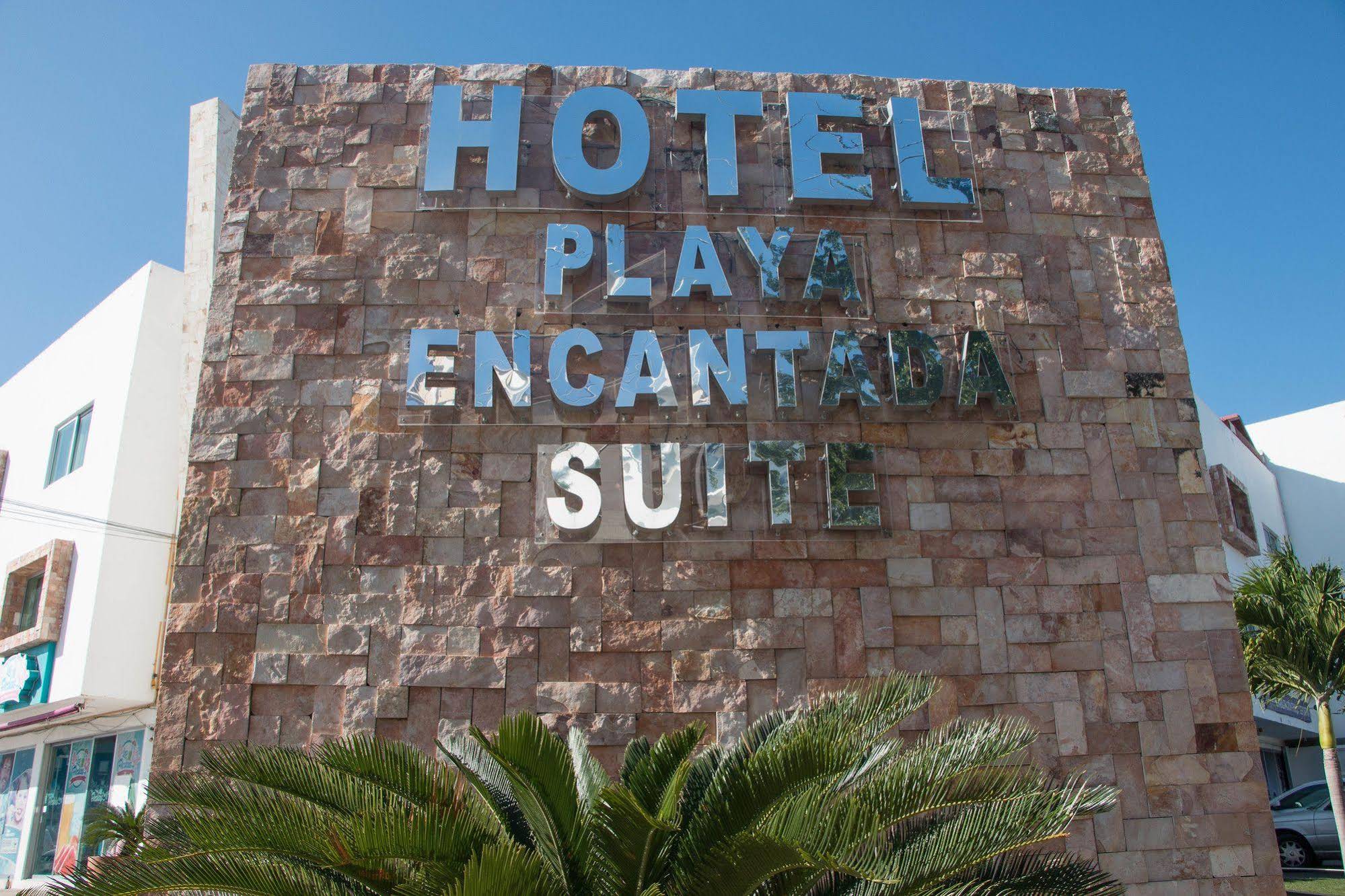 Playa Encantada