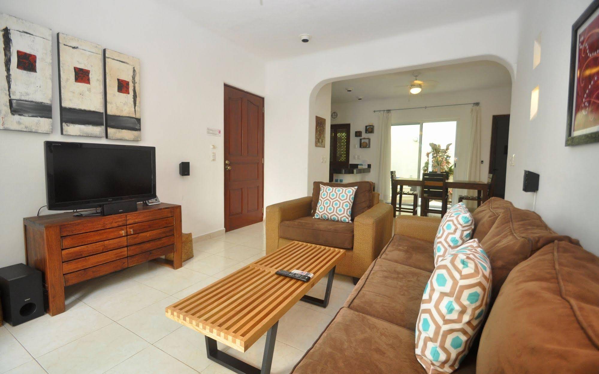 Playa Kaan Condominiums
