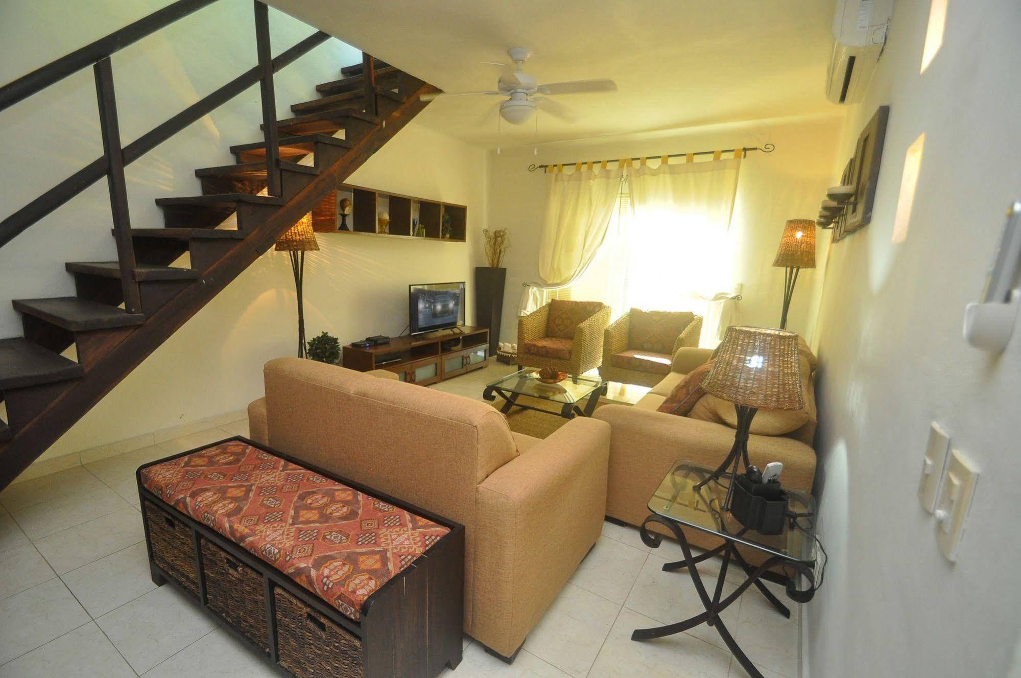 Playa Kaan Condominiums