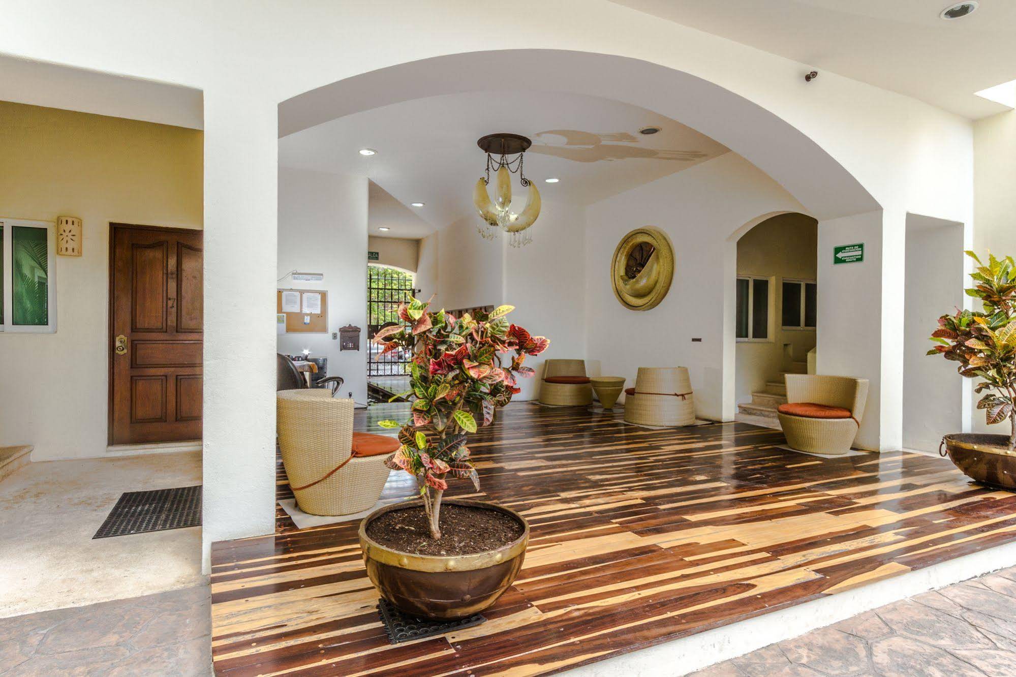 Playa Kaan Condominiums