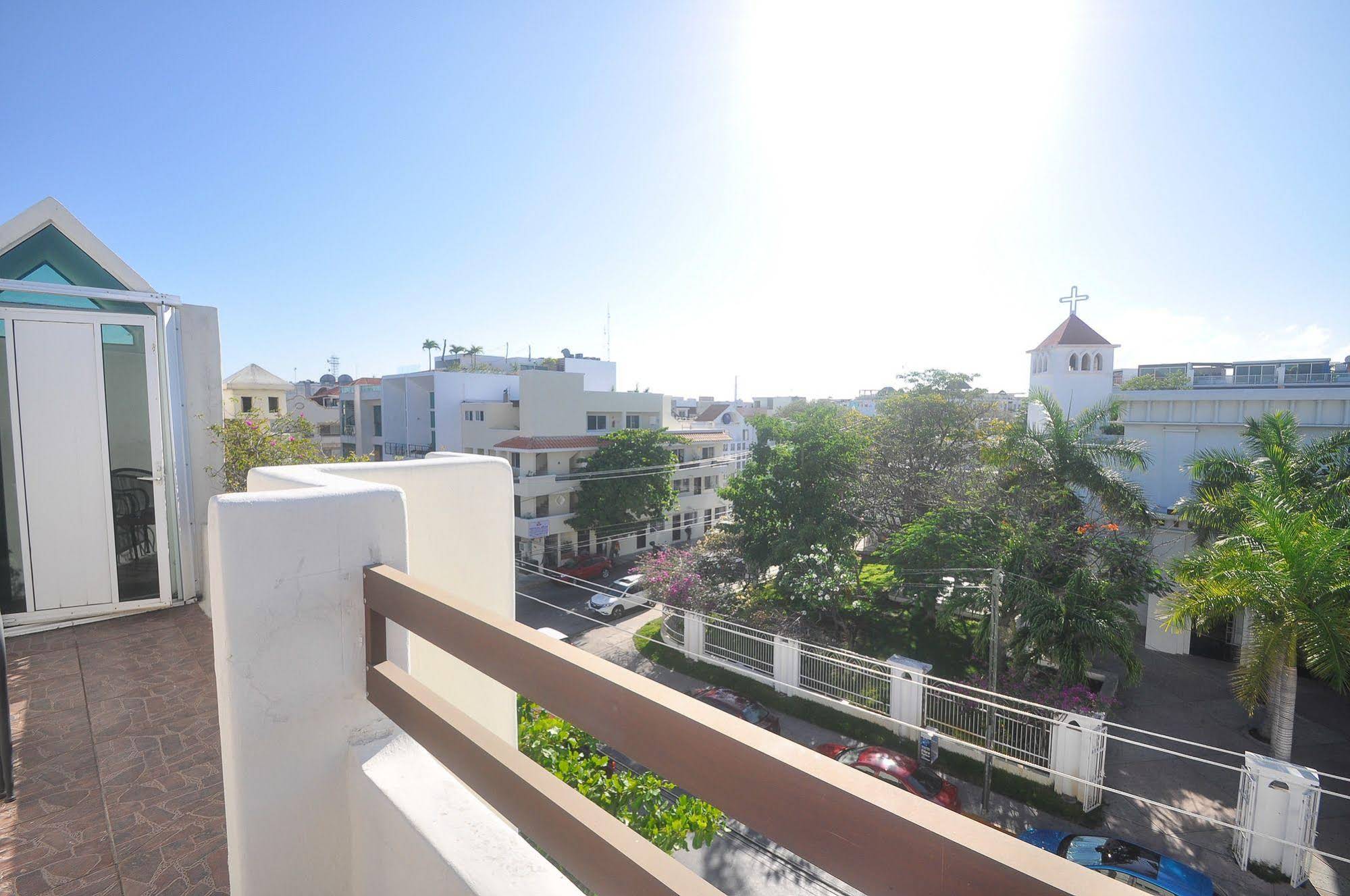 Playa Kaan Condominiums