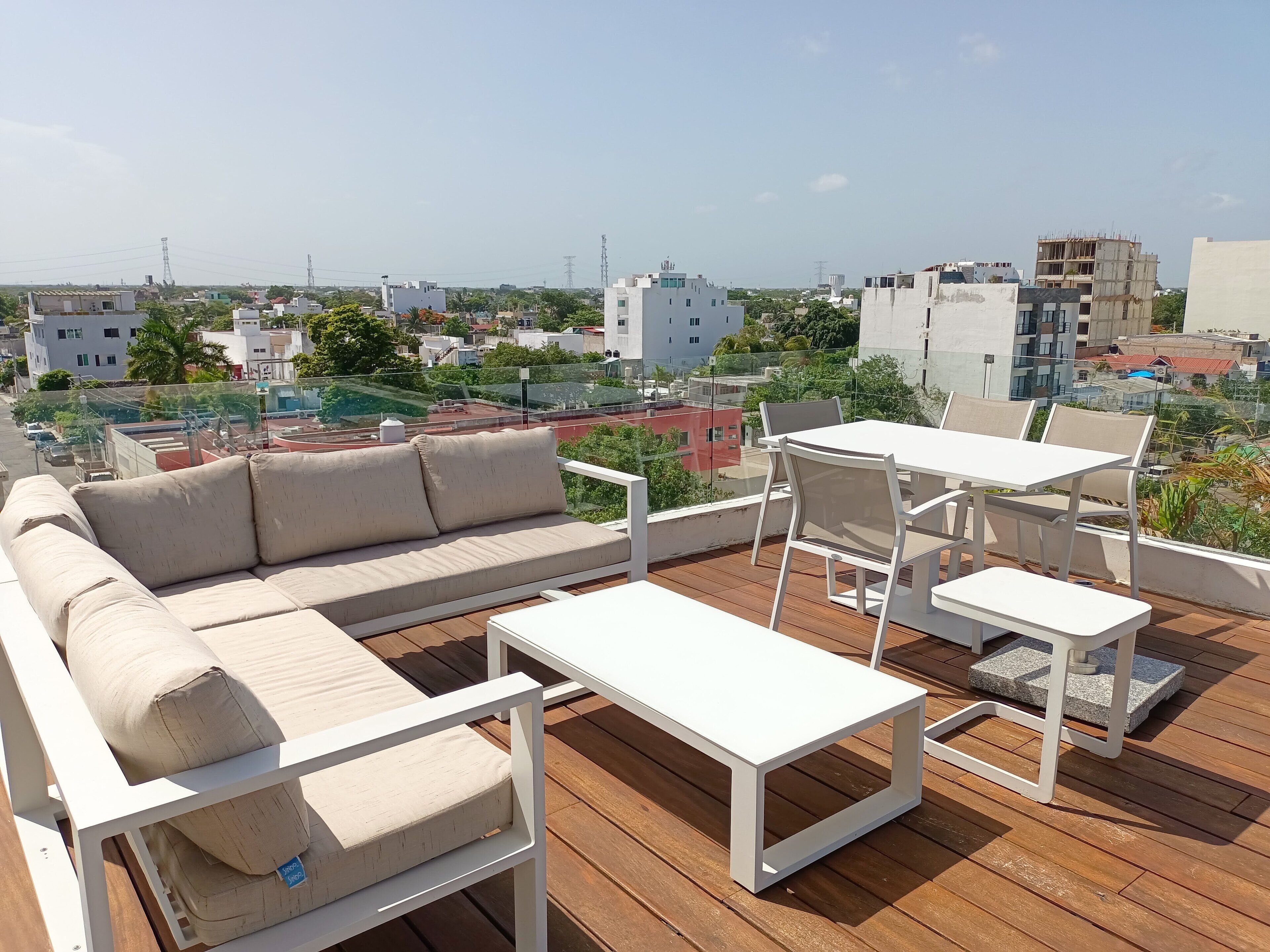 Polo 54 Downtown Apartments