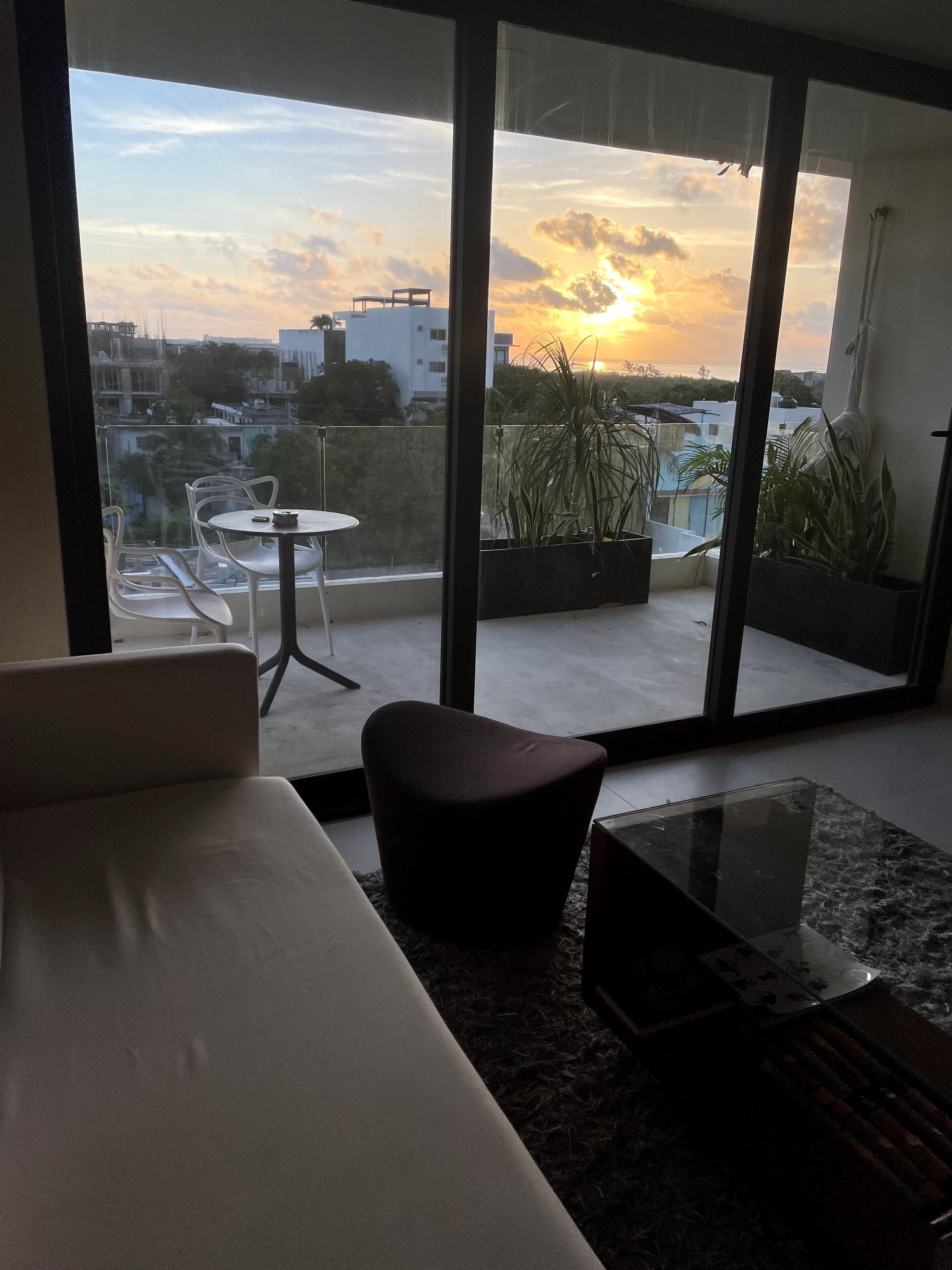 Polo 54 Downtown Apartments