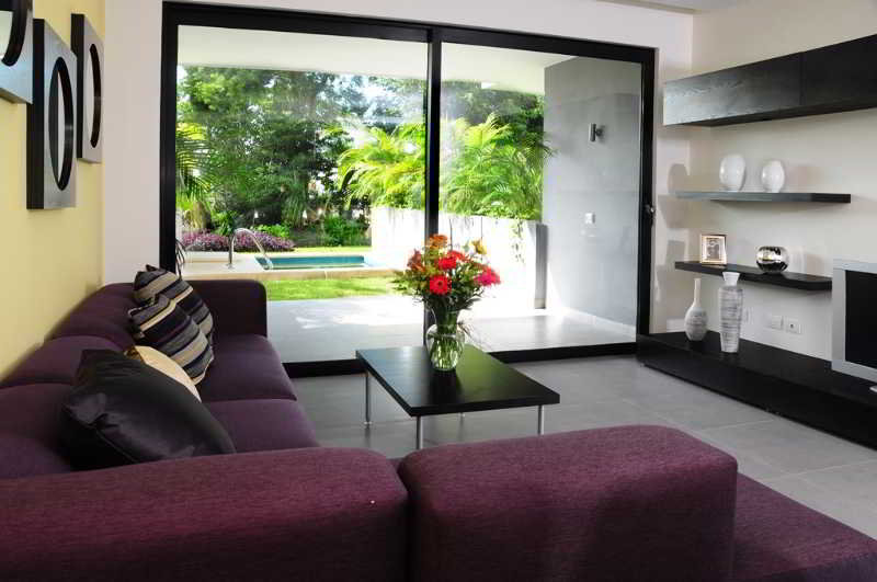 Pure All Suites at Nick Price Residences