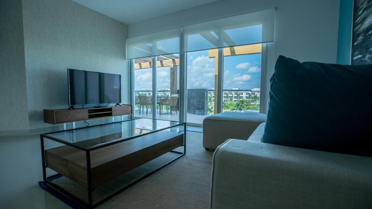 MareAzul Family Beach Condohotel