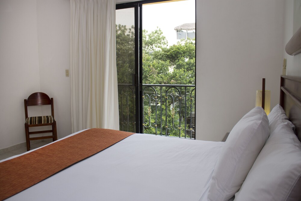 Quinta Avenida Downtown Apartments