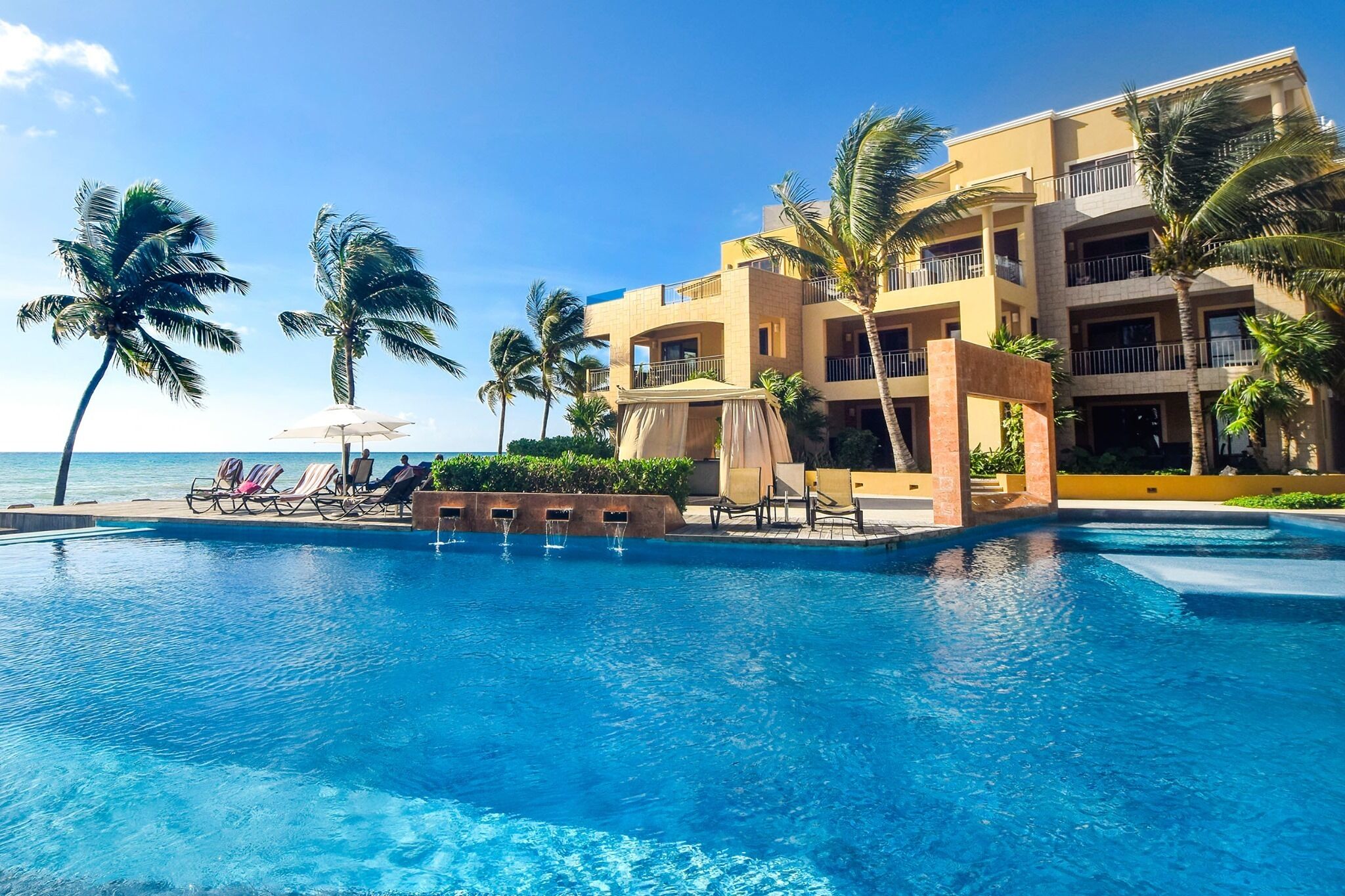 Residences El Faro by Your Best Getaway