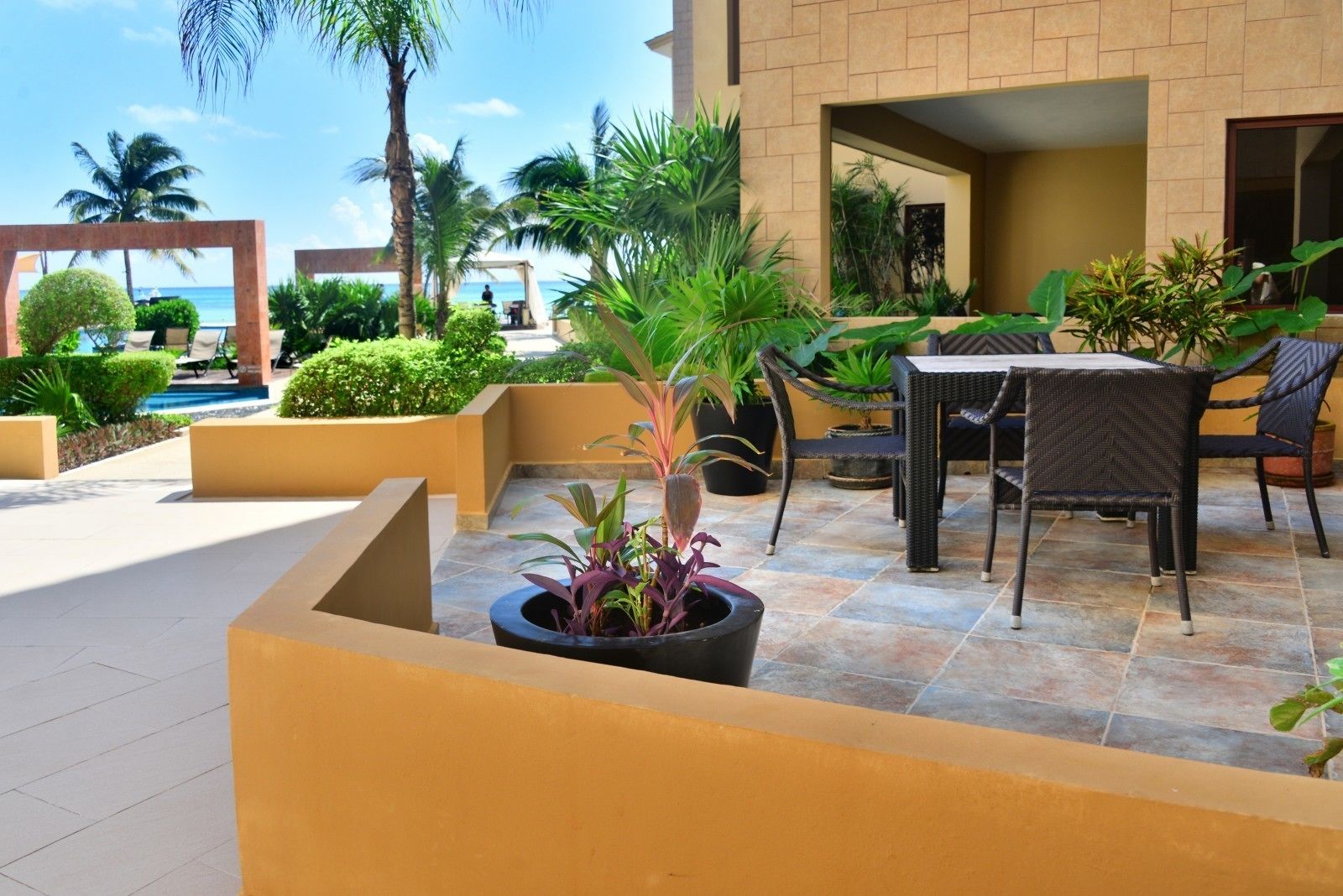 Residences El Faro by Your Best Getaway