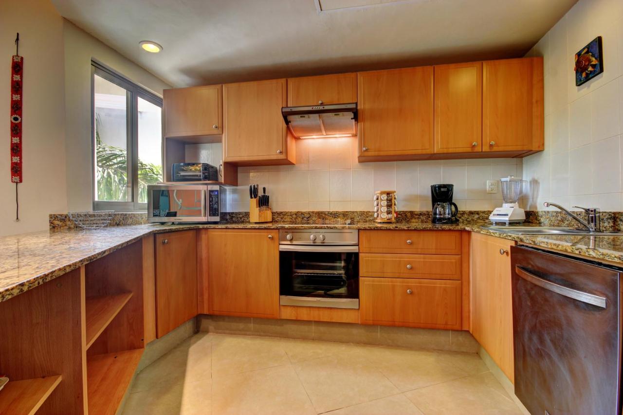 Riviera Maya Suites