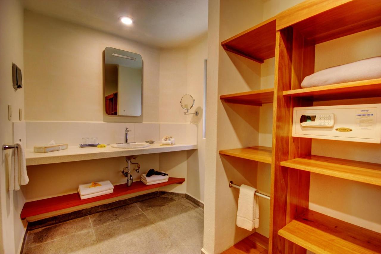 Riviera Maya Suites