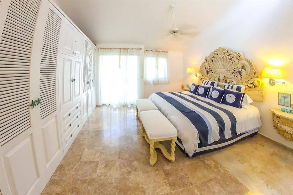 Royal Palms Condominiums by Bric