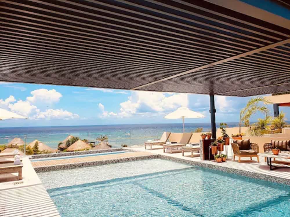 Singular Joy Hotel & Residences