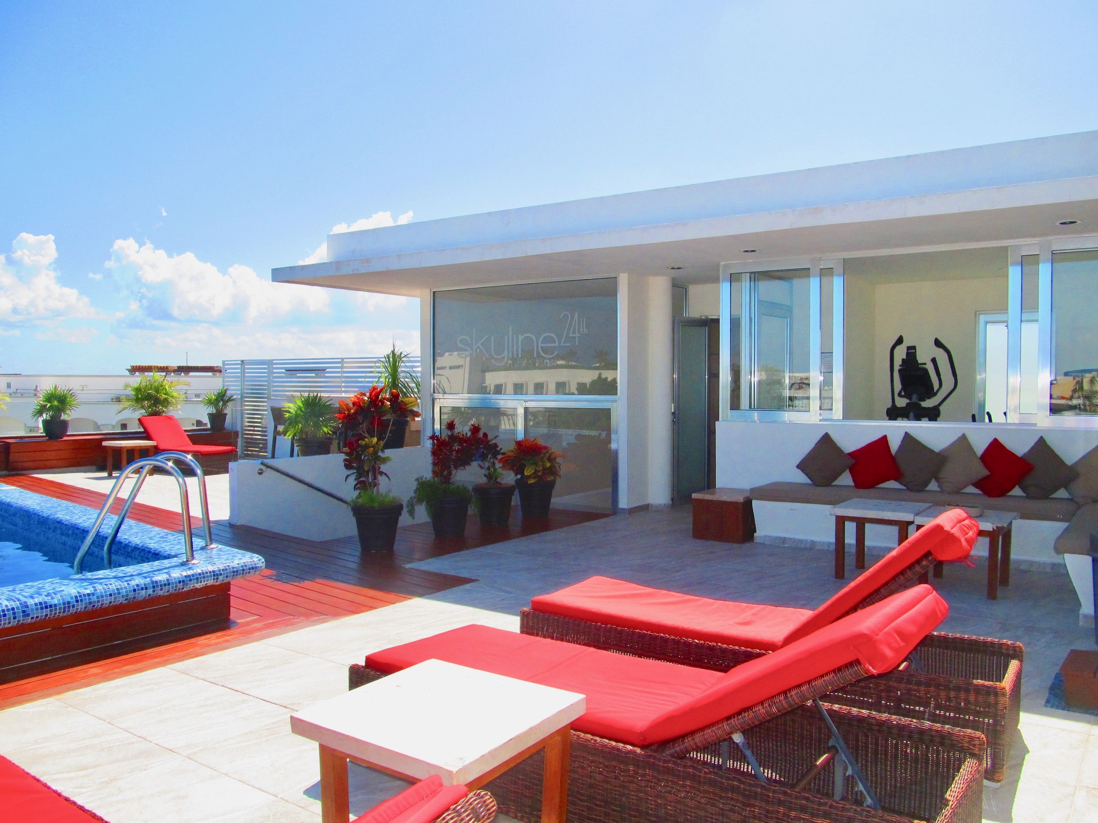 Skyline 24th by Playa Paradise
