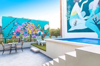 Suites Calle 8