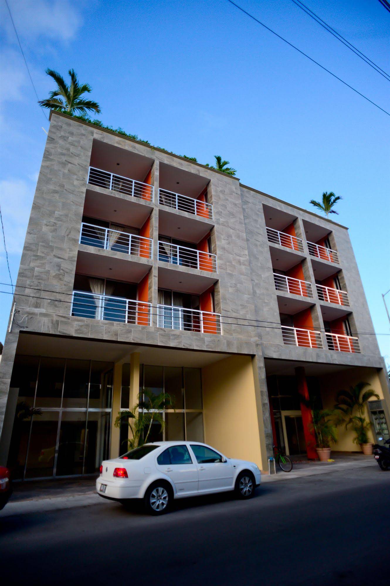 Sunrise 42 Suites