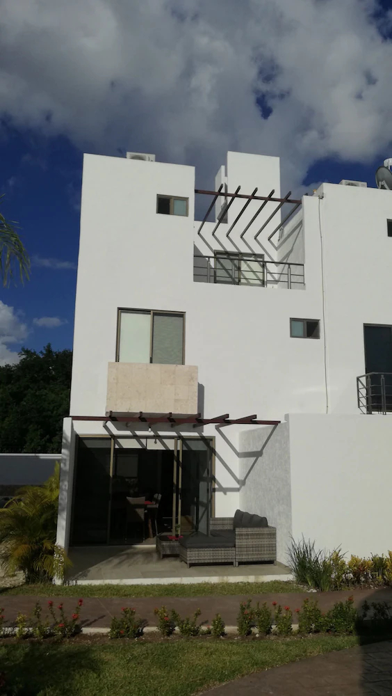 Villa Love by Akua