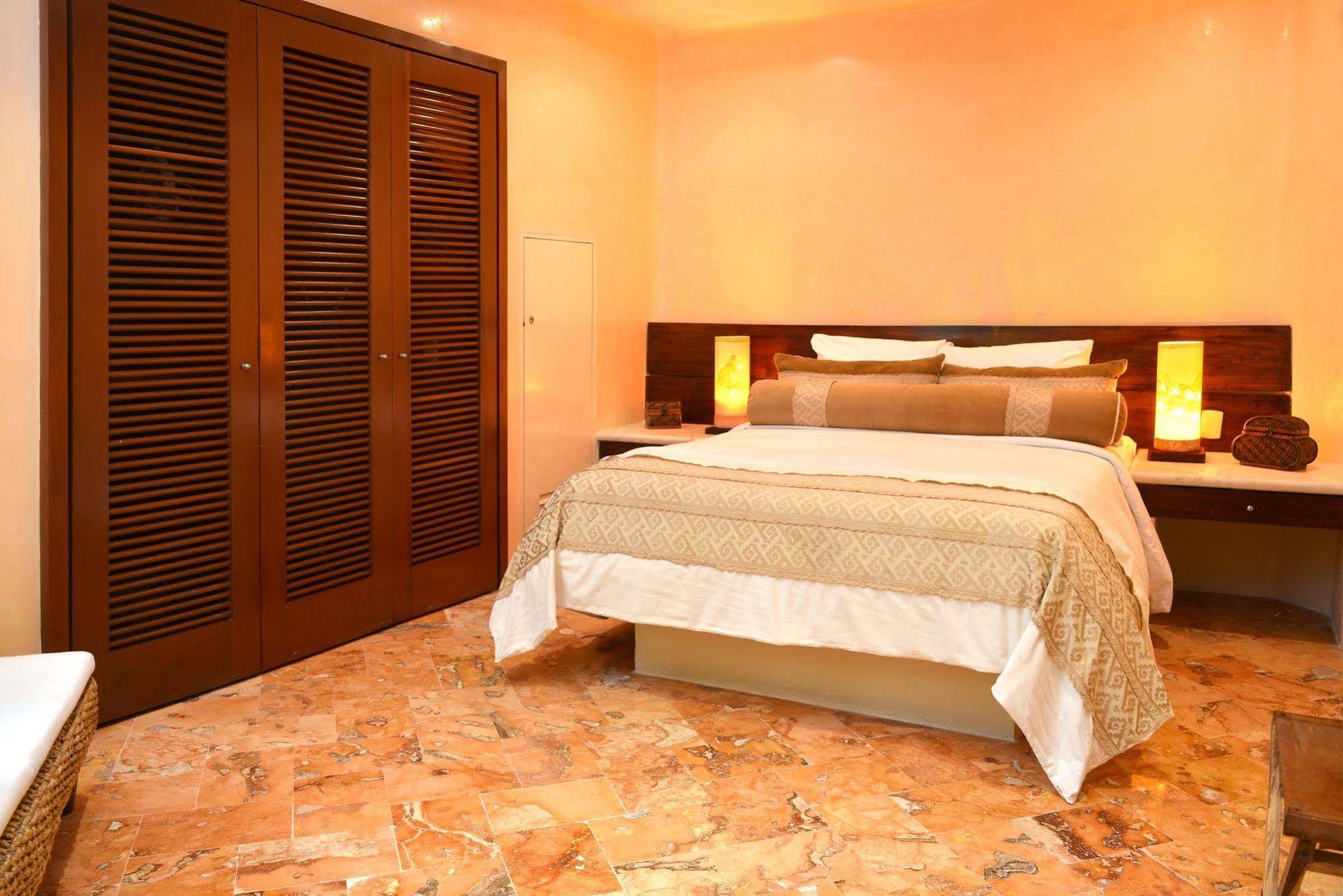 Villas Sacbe Condo Hotel and Beach Club
