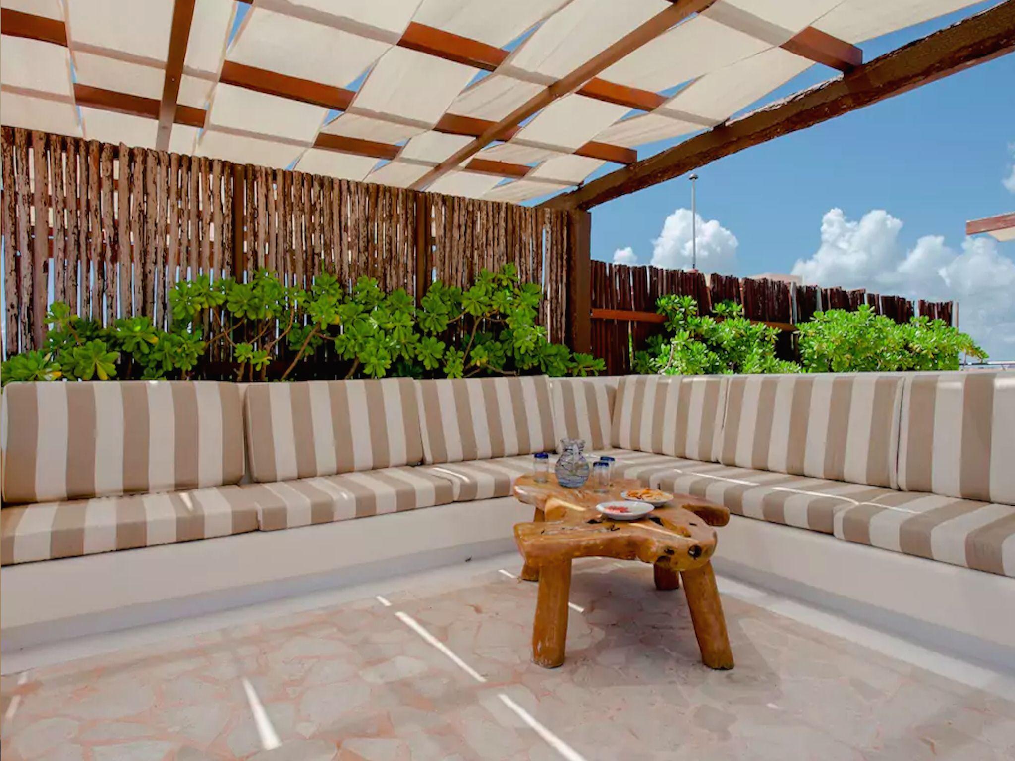Al Cielo Penthouse By Rmh
