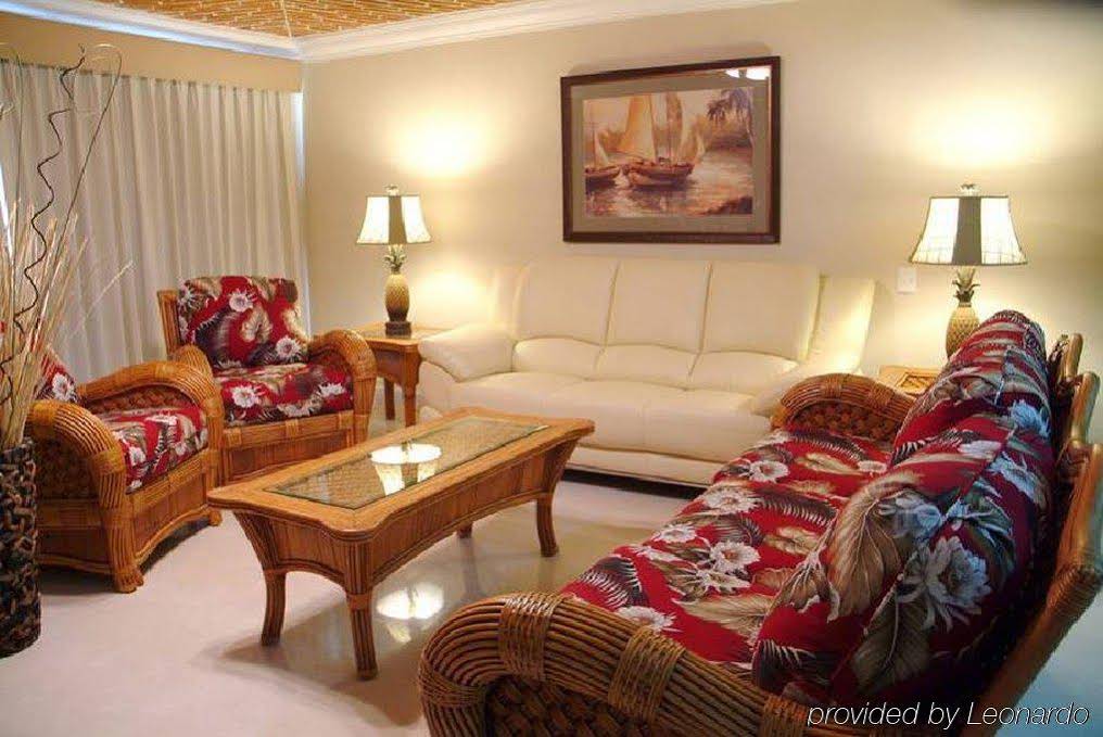 Aventuras Club - Laguna Condominium