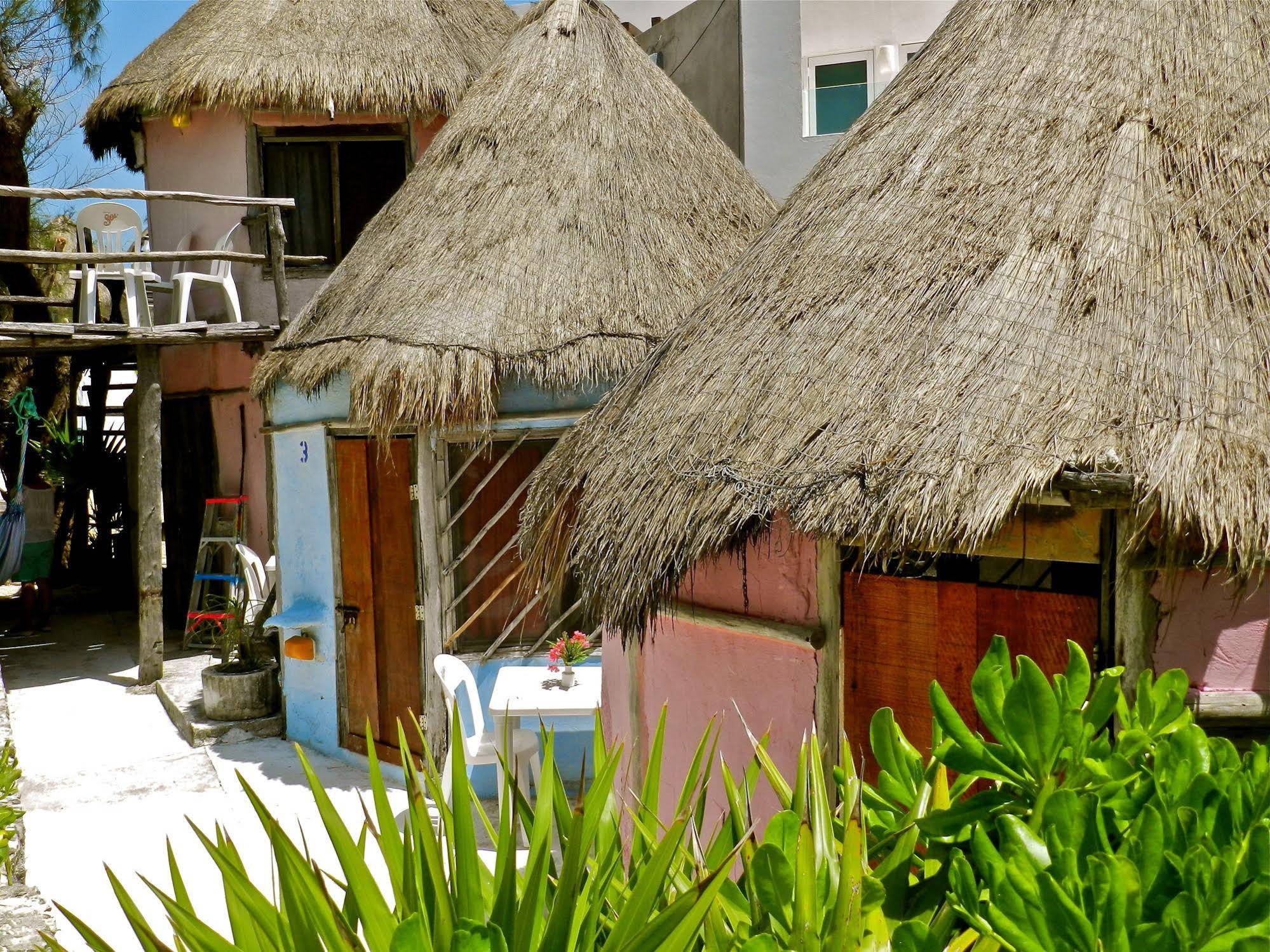 Acamaya Reef Cabañas & Beach Bar