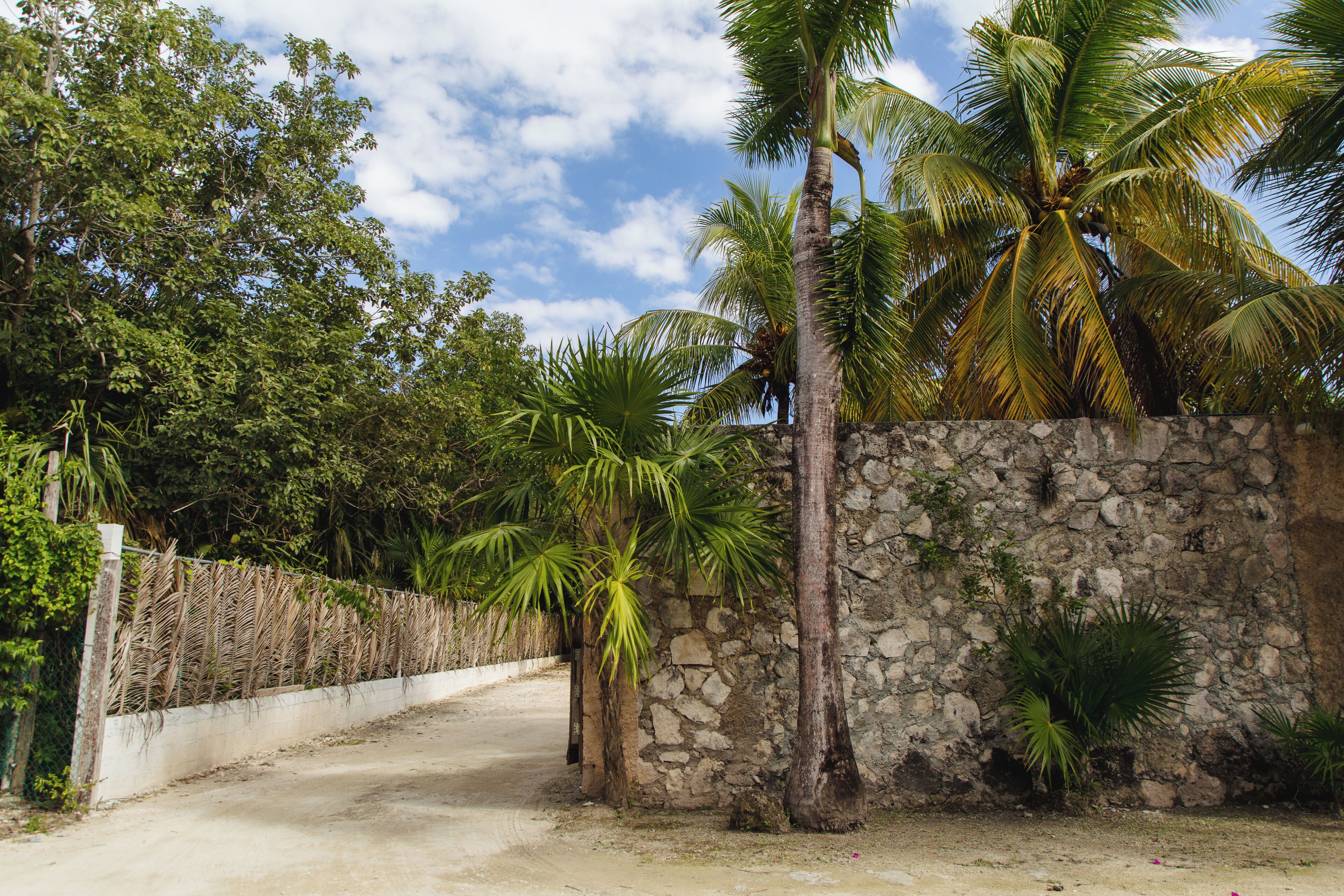 Angelina 28 Beachfront Hotel By Nah Hotels