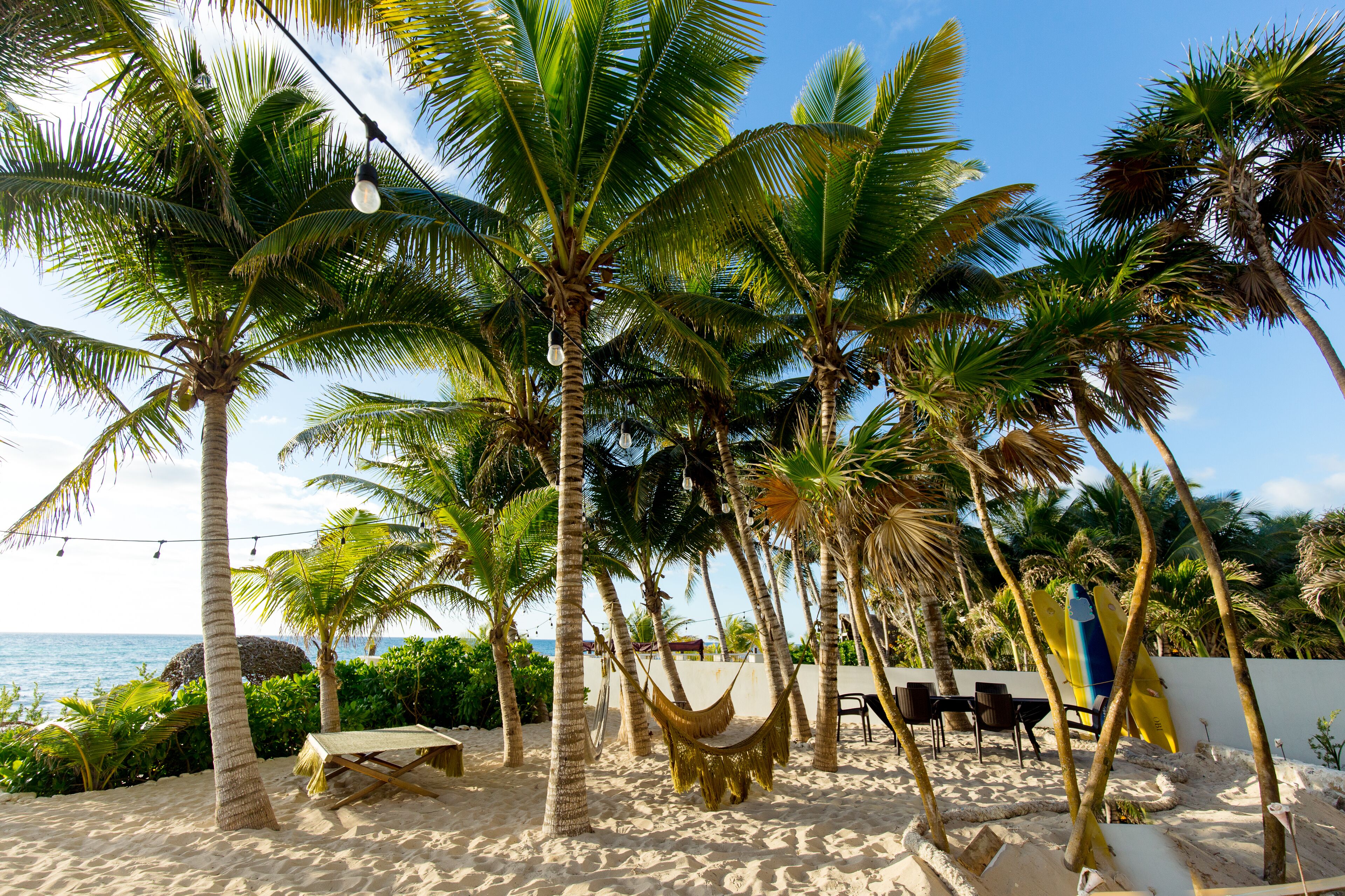 Angelina 28 Beachfront Hotel By Nah Hotels