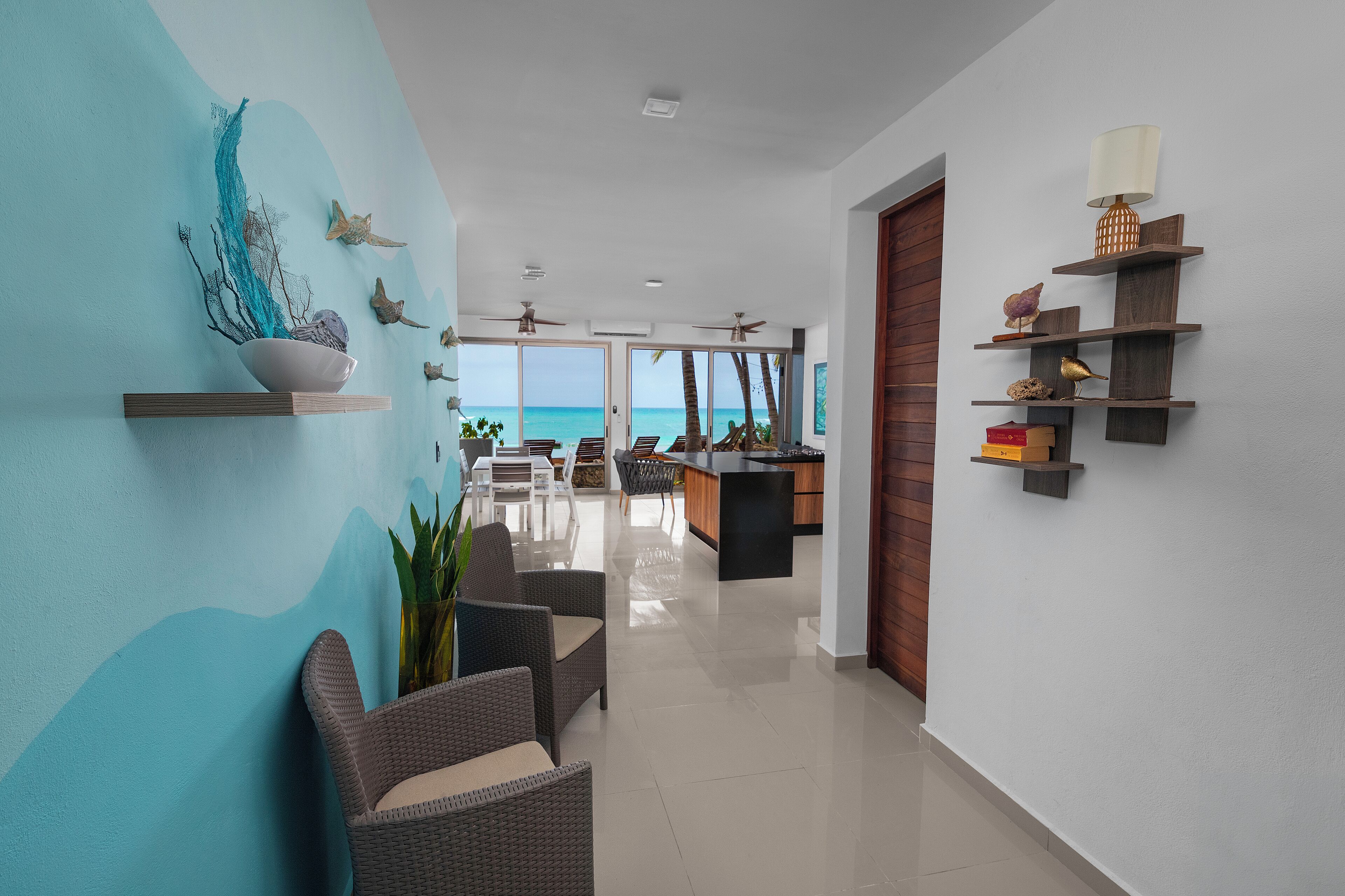 Angelina 28 Beachfront Hotel By Nah Hotels