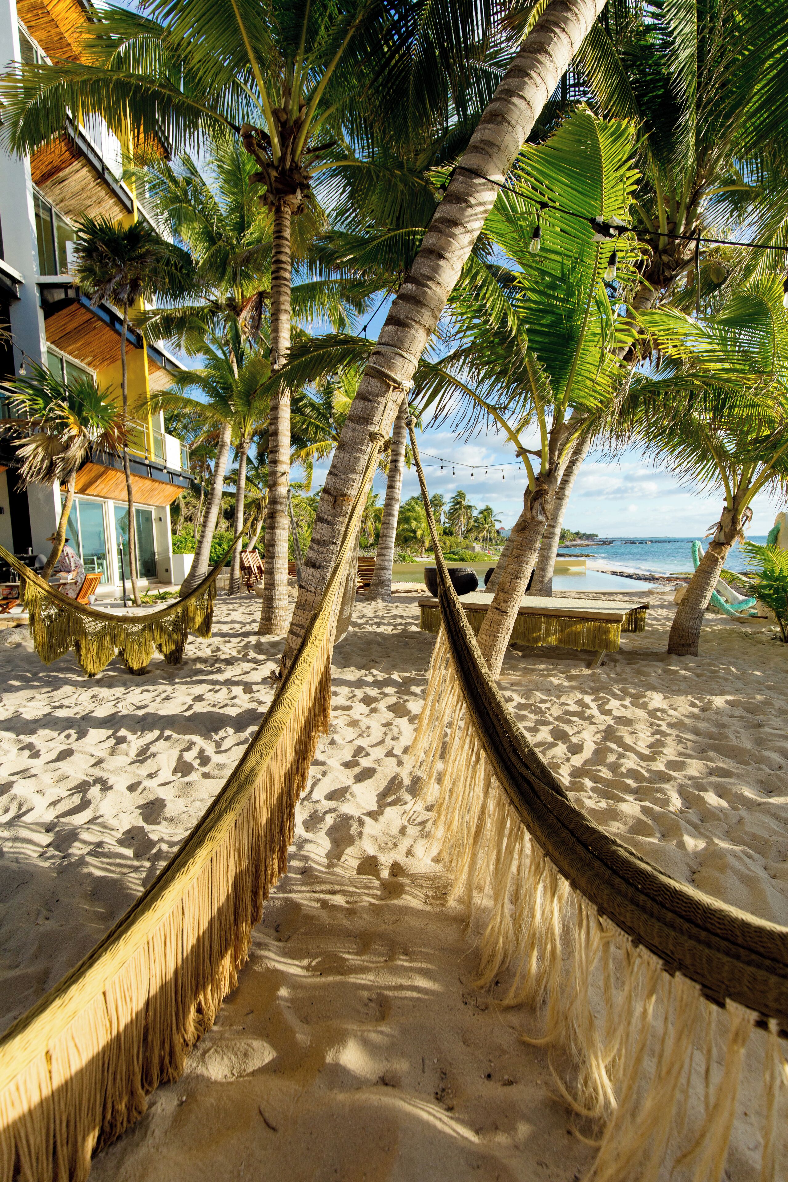 Angelina 28 Beachfront Hotel By Nah Hotels