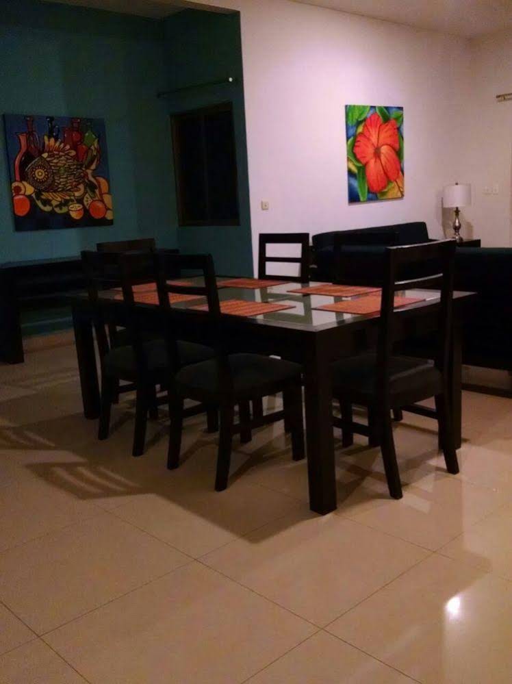 Condominios Lindos