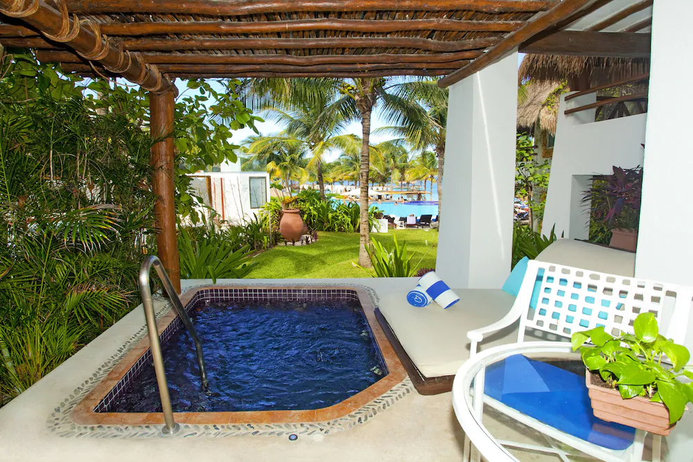 Desire Riviera Maya Pearl Resort