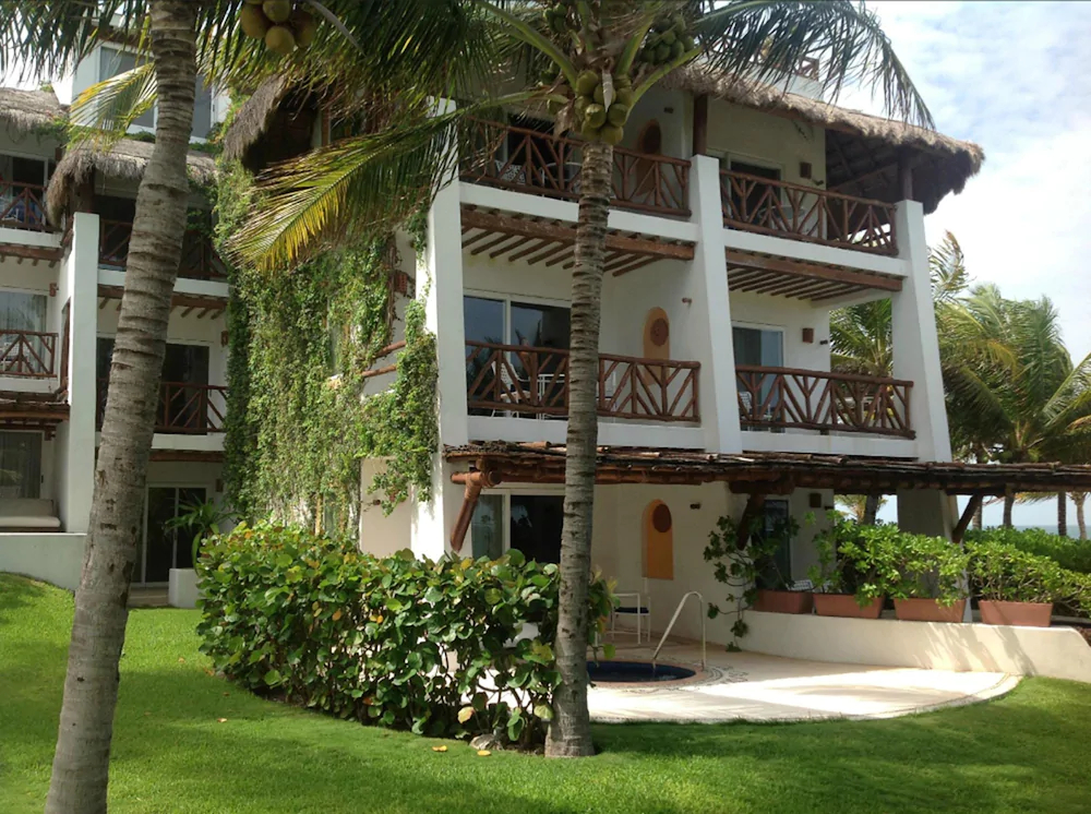 Desire Riviera Maya Pearl Resort