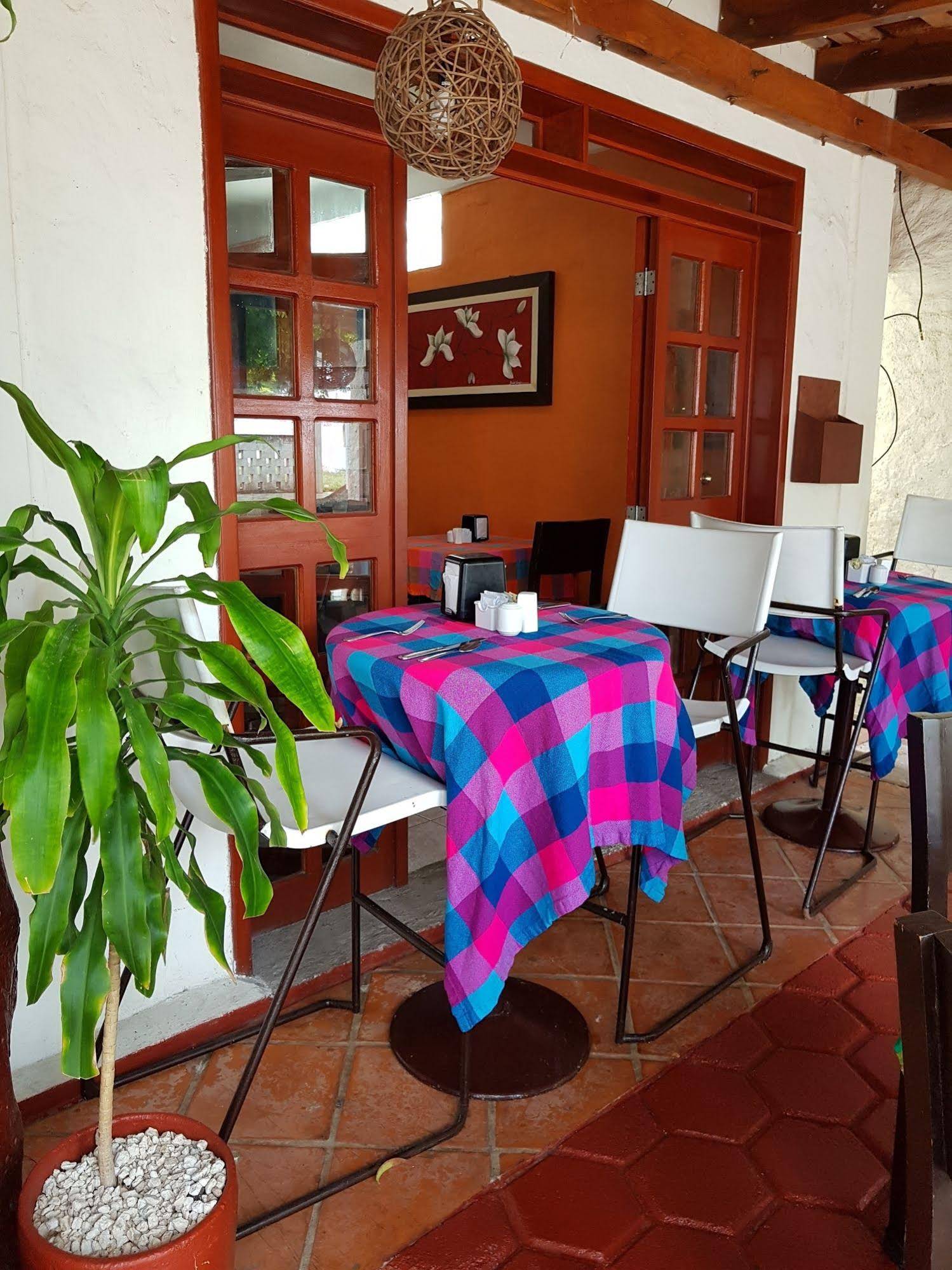 Hotel El Moro